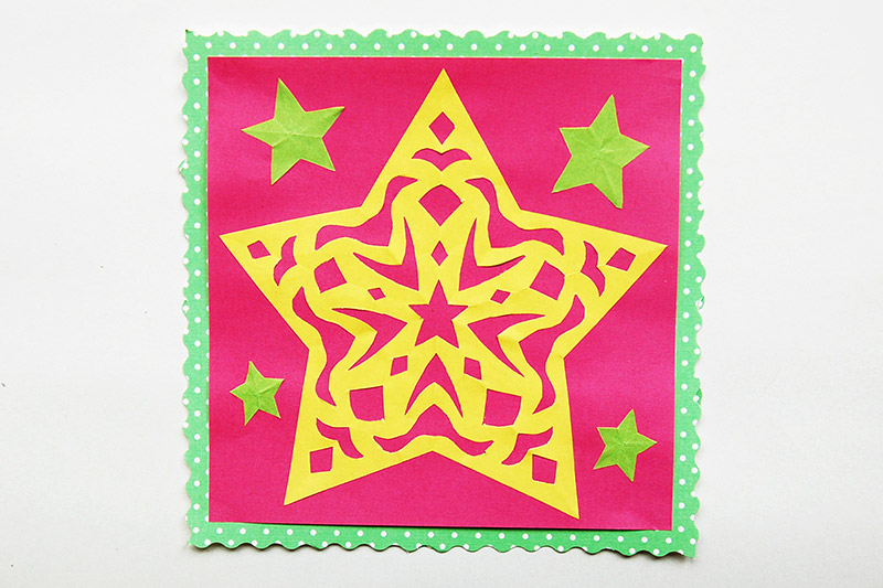 Folding Paper Stars - Papercut