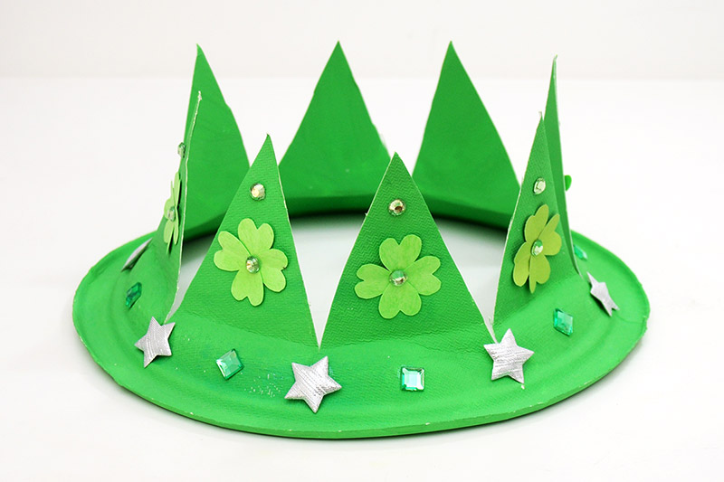 MORE IDEAS - Craft a crown for St. Patrick's day.