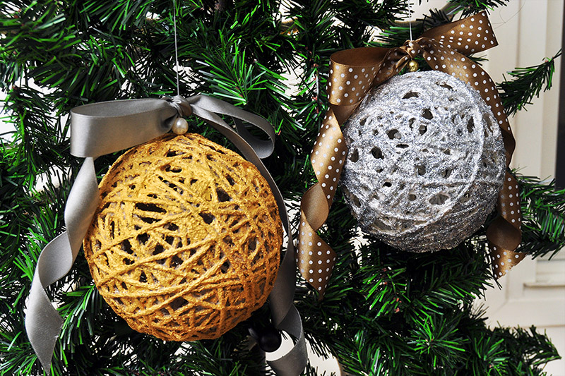 Yarn or String Christmas Ornaments, Kids' Crafts, Fun Craft Ideas