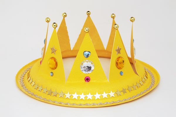 Paper Plate Crown craft