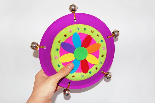 Paper Plate Tambourine craft