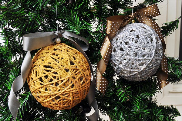 Yarn or String Christmas Ornaments craft