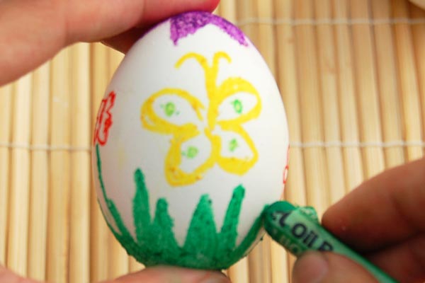 Crayons & Cuties In Kindergarten: An 'EGG'-citing Way To Decompose