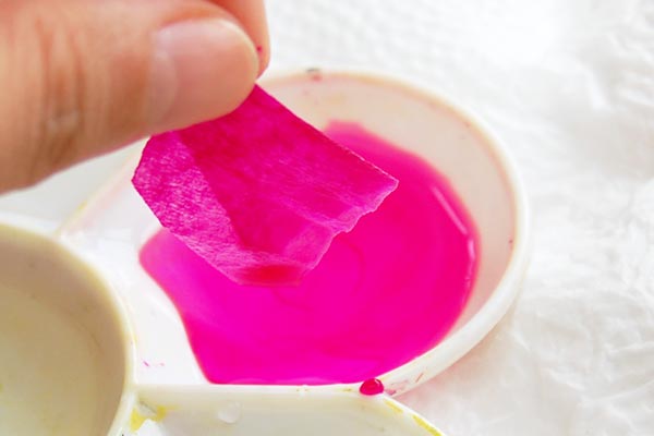 Method 1: Step 3 Crepe Paper Stained Eggs