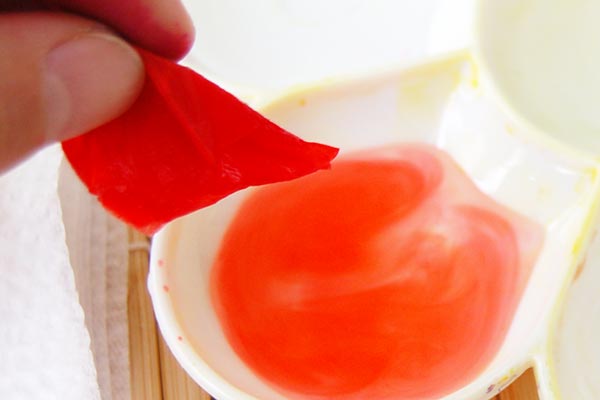 Method 2: Step 3 Crepe Paper Stained Eggs with Template