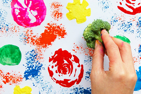 Fruit and Vegetable Prints | Kids' Crafts | Fun Craft Ideas |  