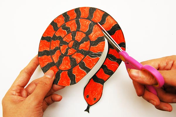 Paper Spiral Snake craft